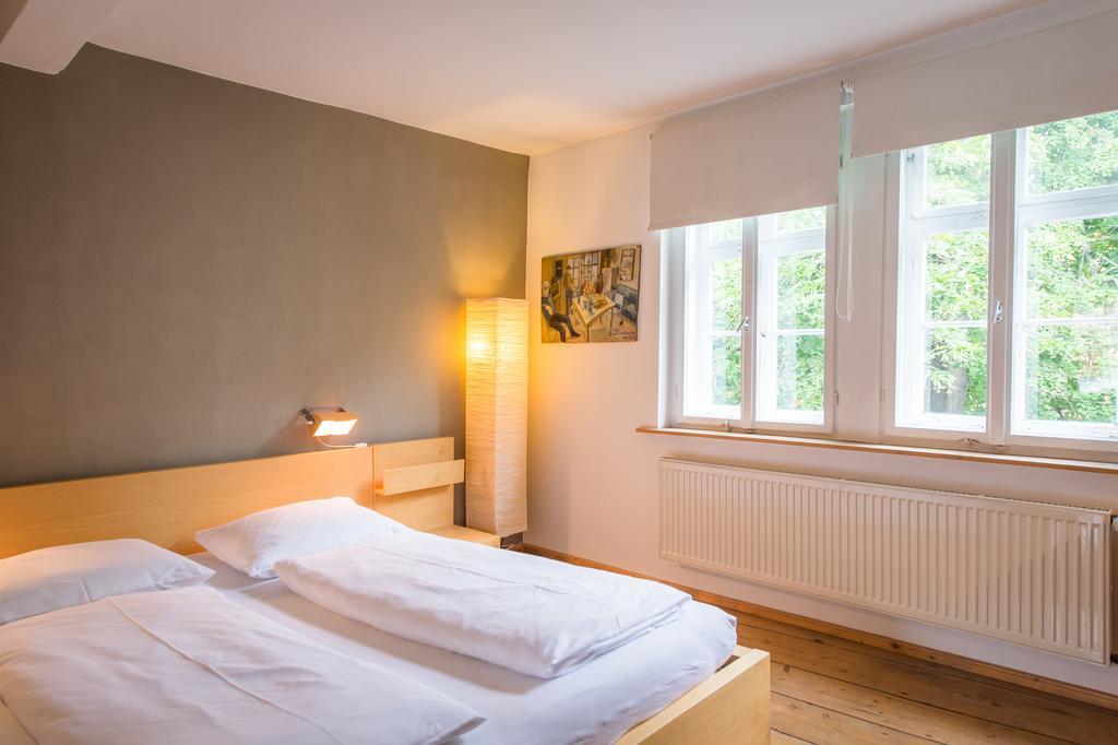 "Goethezimmer" Ferienwohnung Und Zimmer Am Burgplatz ワイマール エクステリア 写真