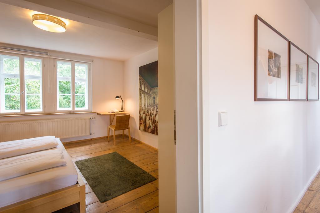 "Goethezimmer" Ferienwohnung Und Zimmer Am Burgplatz ワイマール エクステリア 写真