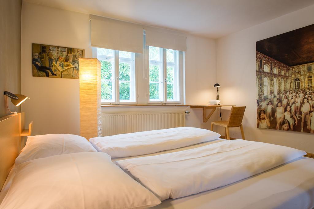 "Goethezimmer" Ferienwohnung Und Zimmer Am Burgplatz ワイマール エクステリア 写真