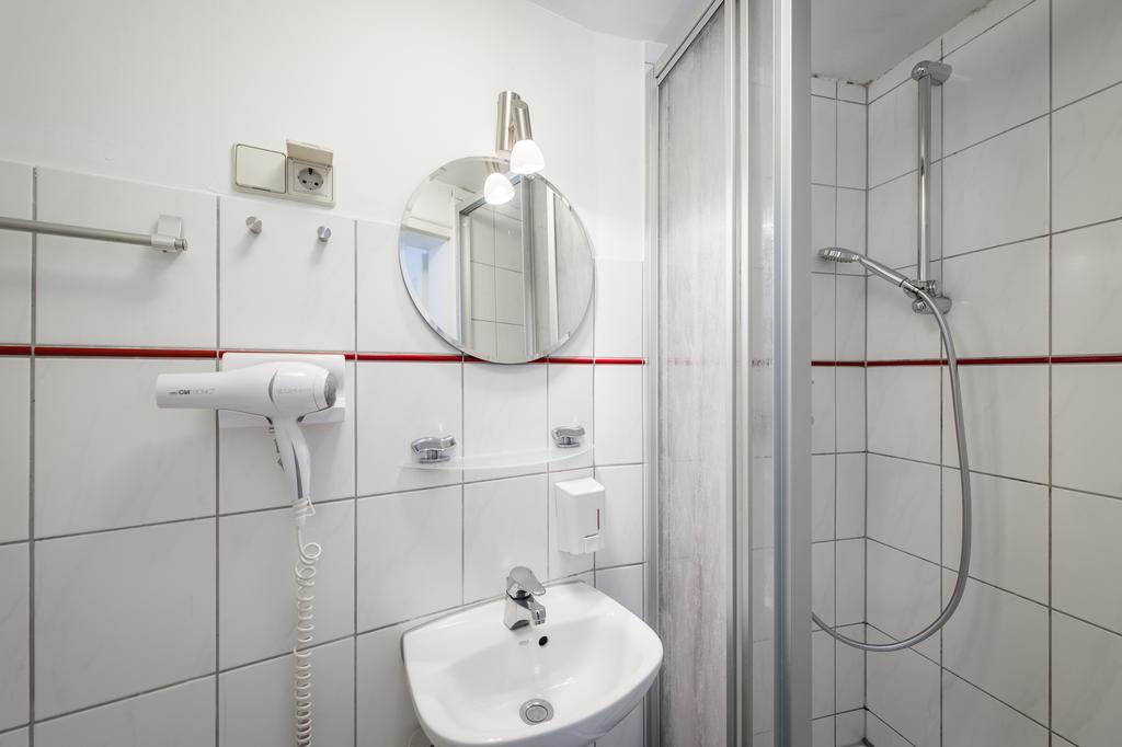"Goethezimmer" Ferienwohnung Und Zimmer Am Burgplatz ワイマール エクステリア 写真